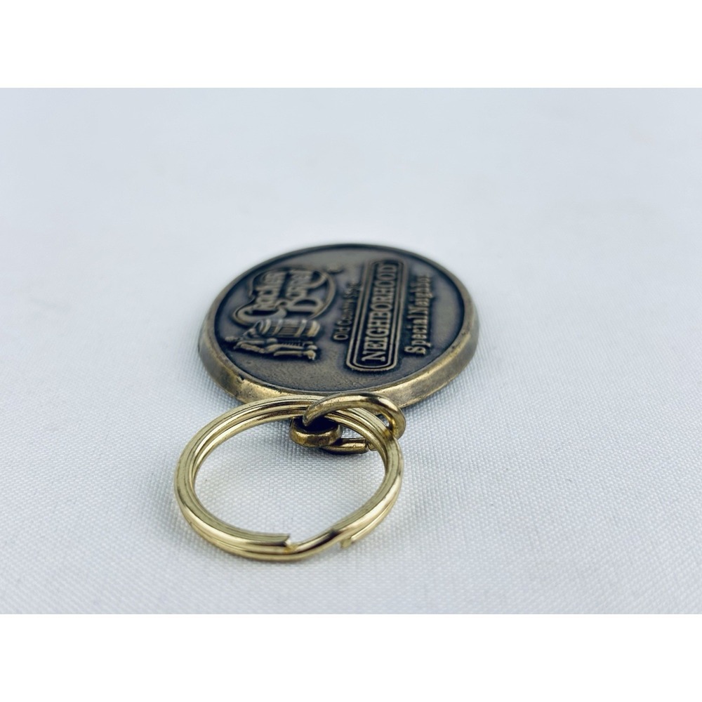 Cracker‎ Barrel Neighborhood Special Neighbor Metal Keychain Brass Country - Picture 6 of 7